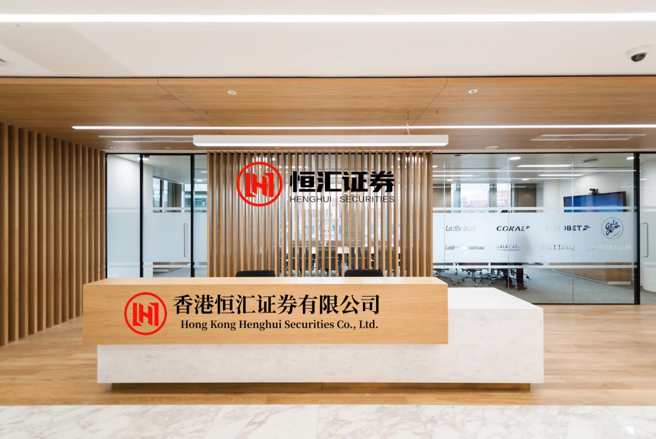 九鼎 美军称继续海上封锁伊朗 已改变44艘商船航行路线